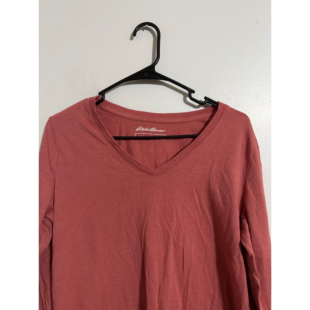 Eddie Bauer Womens V-Neck Long Sleeve T-Shirt Terracotta Pink Size L 2105 - Picture 2 of 6